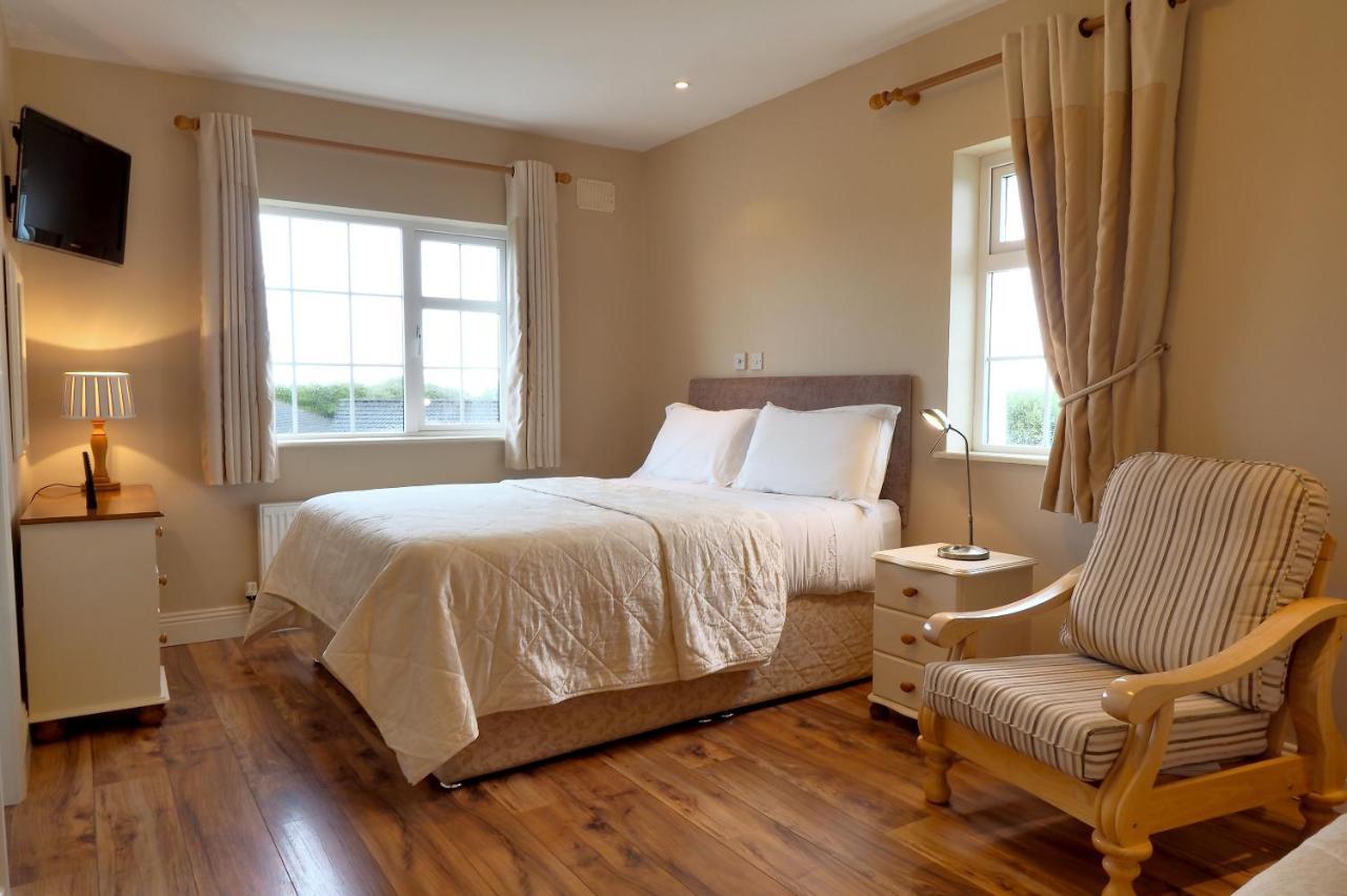 Hillcrest Luxury Apartment Kilrush Exterior photo